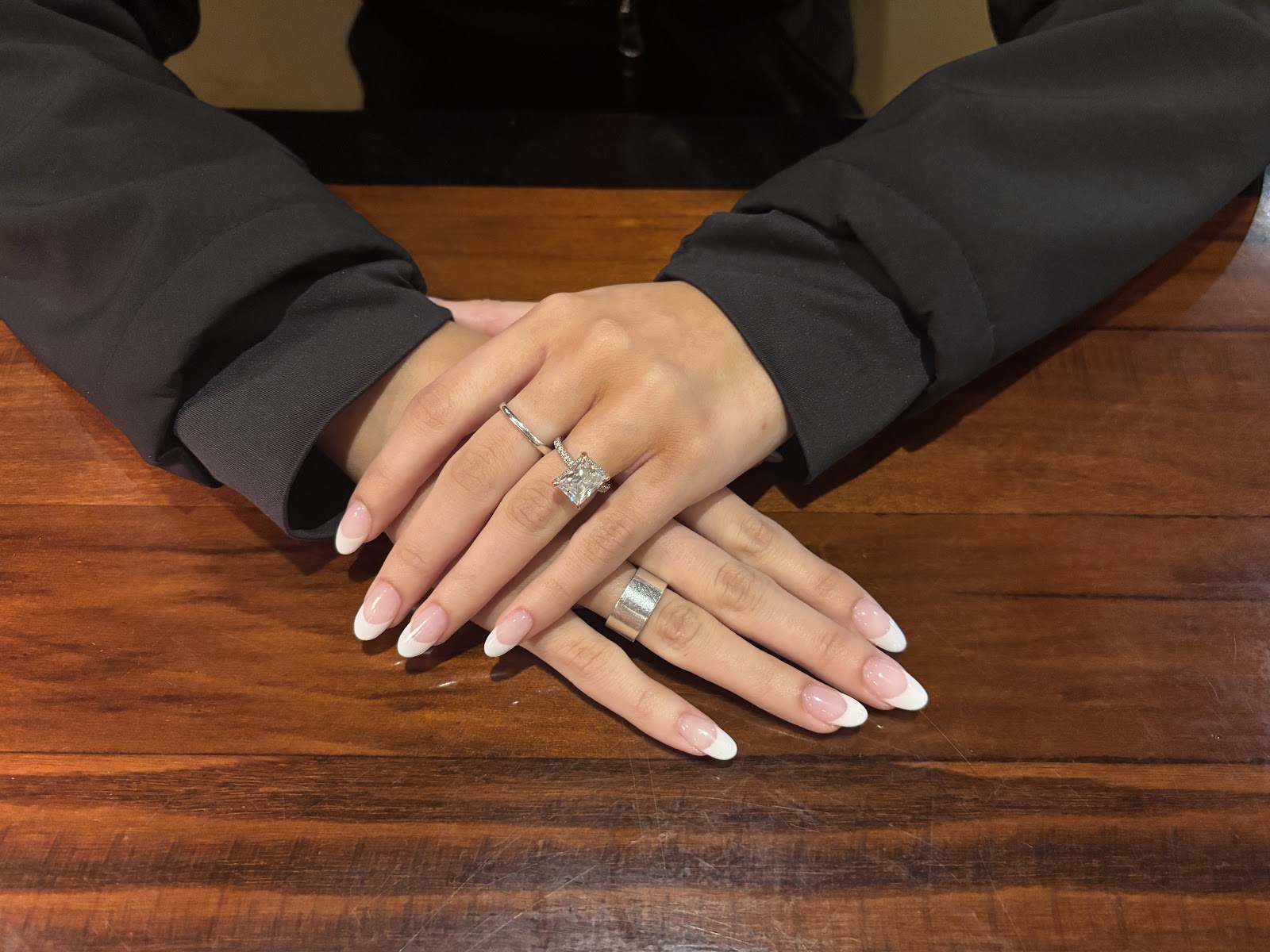 Star Nails logo